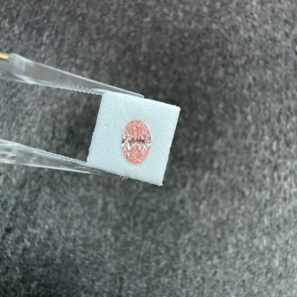 Pink oval 2-4ct (vs-vvs)