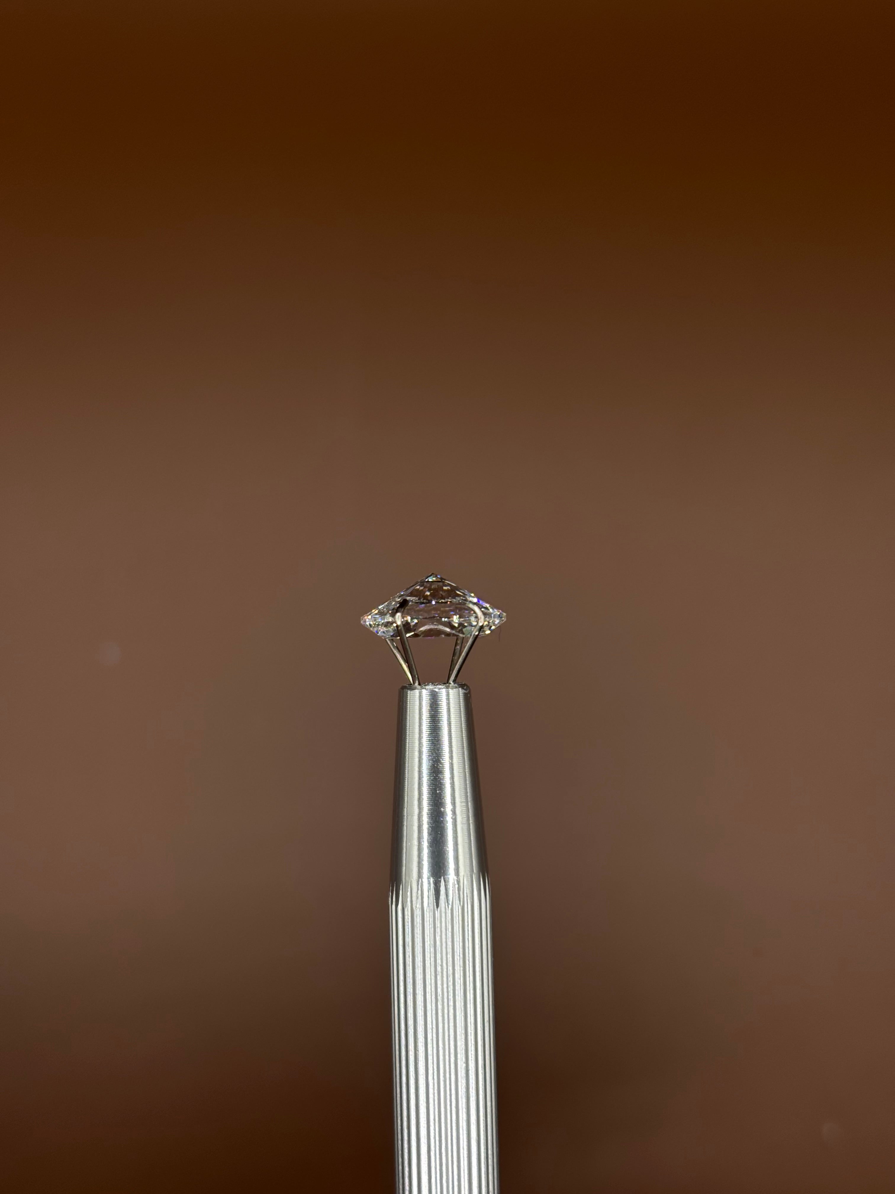 Oval Brilliant 2.01ct E VS1