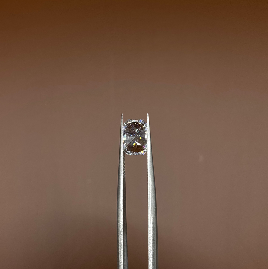 Radiant 2.05ct E VS1