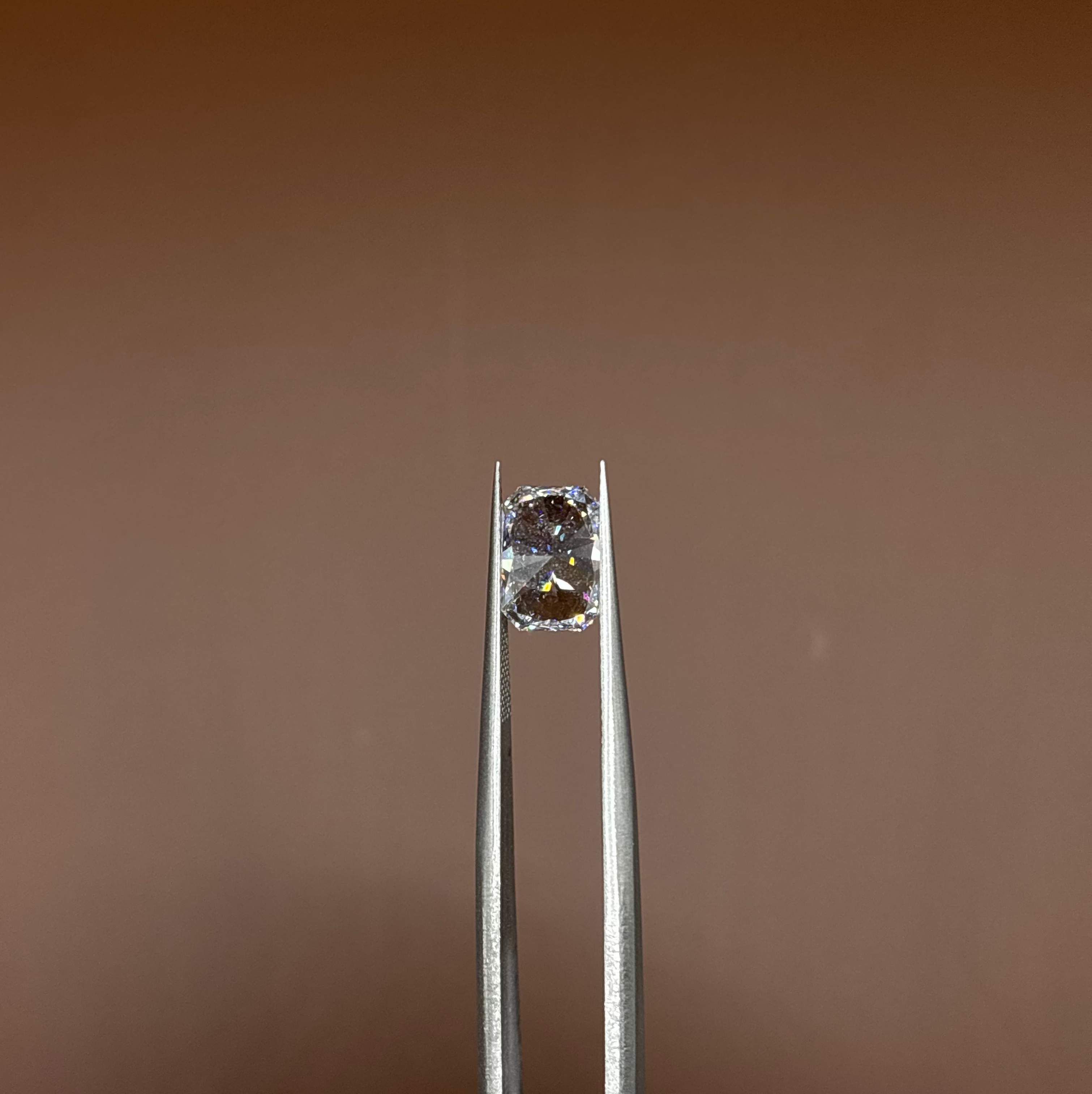 Radiant 2.05ct E VS1